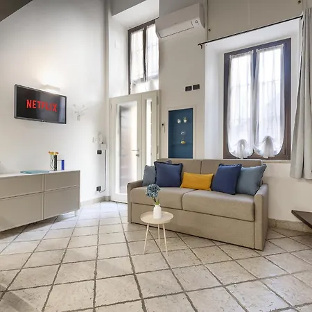 La Corte Milanese - Bocconi, Navigli & Duomo דירה *